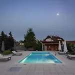 Vila Pool Villa Prleski Raj *