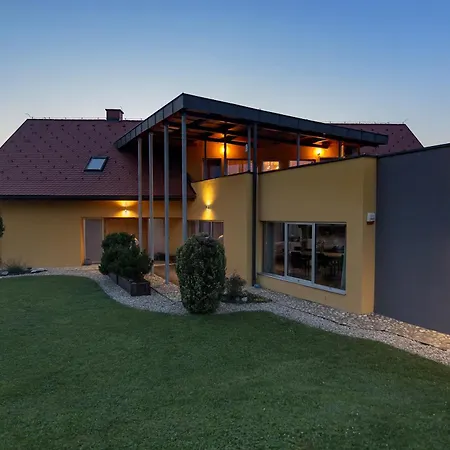 Vila Pool Villa Prleski Raj *