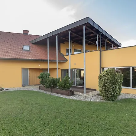 Pool Izabela With Wellness Križevci pri Ljutomeru