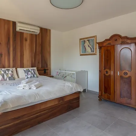 Villa Pool Villa Izabela With Wellness Križevci pri Ljutomeru
