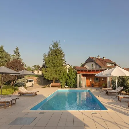 Villa Pool Villa Izabela With Wellness Križevci pri Ljutomeru