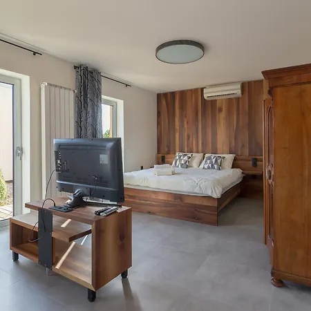 Villa Pool Villa Izabela With Wellness